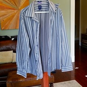 Gap, men's dress shirt fitted premium striped